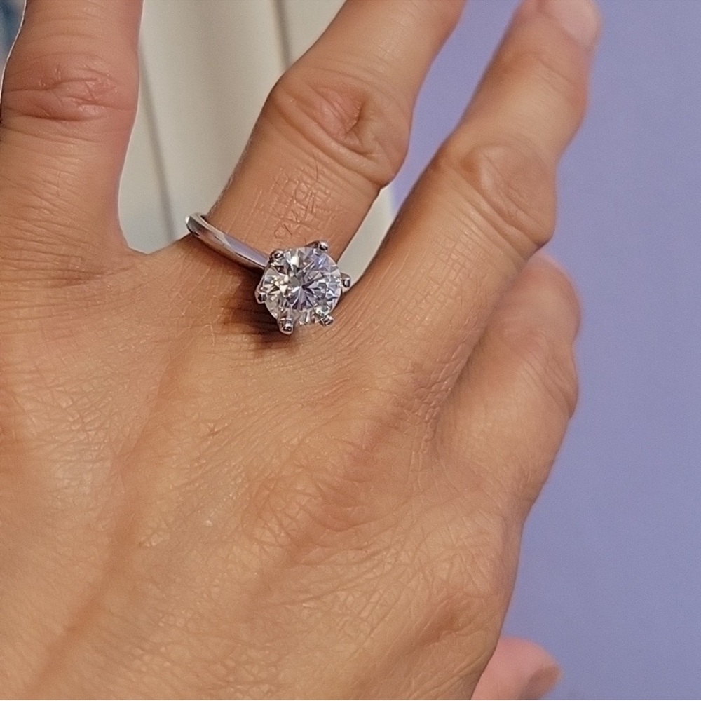 Solitaire Moisanite 4ct Women's Ring - Picture 9 of 12